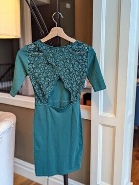 NWT Aritzia Talula Women's Teal Lace Back Sheath Dress XS